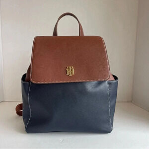 Tommy Hilfiger Beth II Flap Backpack Saffiano PVC Tan / Navy blue  One Size